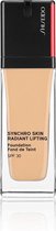 Shiseido Synchro Skin Radiant Lifting Foundation Spf 30 (160 Shell) 30 Ml