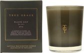 True Grace Geurkaars - Classic Candle - Manor - Black Lily