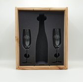 Wijnkist met 2 gegraveerde champagneglazen – bruiloft – jubileum