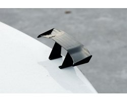TIN-IN Grappige Mini Spoiler Auto Carbon Look - Zelfklevend - Universeel Tuning Accessoire - JDM Cadeau voor Autoliefhebber