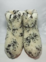 Schapenwollen sloffen bont maat 37 100% natuurproduct comfortabele nieuwe luxe sloffen direct leverbaar handgemaakt - sheep - wool - shuffle - woolen slippers - schoen - pantoffels