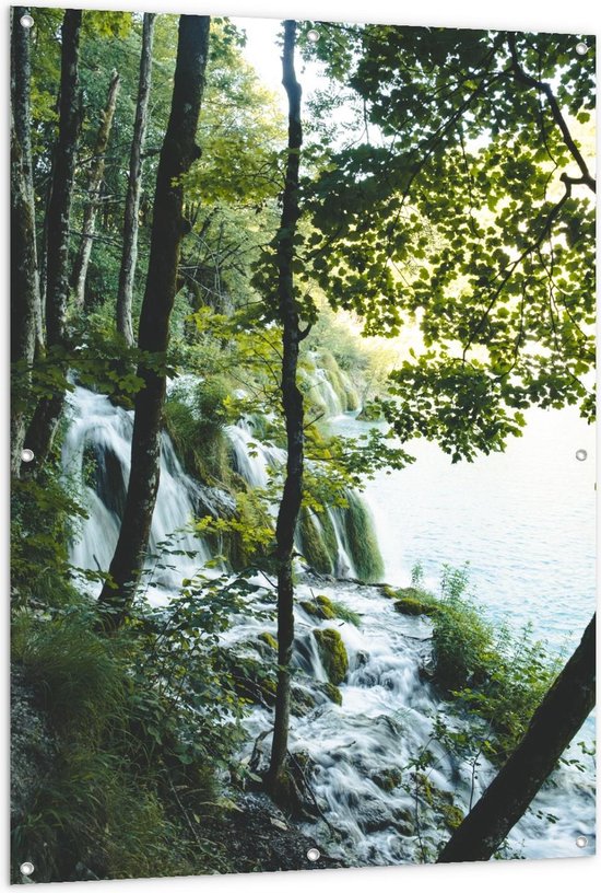 Tuinposter – Watervallen in het Bos met Bomen - 100x150cm Foto op Tuinposter  (wanddecoratie voor buiten en binnen)