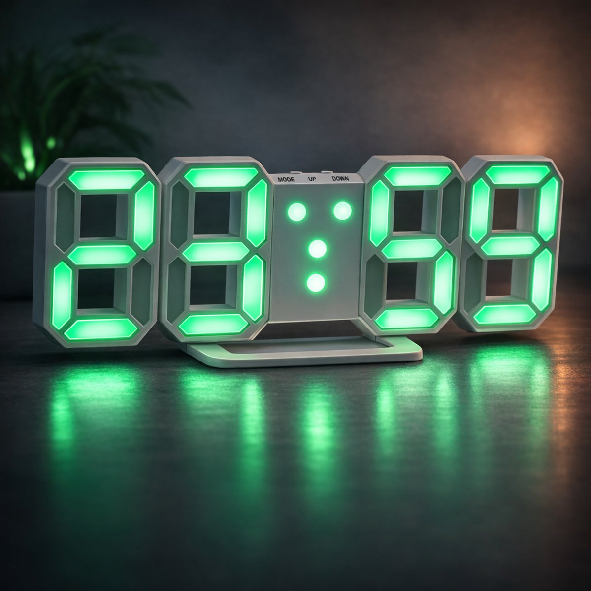 Digitale LED Klok Wekker met Groen Licht - op USB (incl.) - Tafelklok voor Slaapkamer - Game Kamer - 24 x 9,4 x 1,7 cm - W1005GR - met Temperatuur, Datum en AM en PM weergave