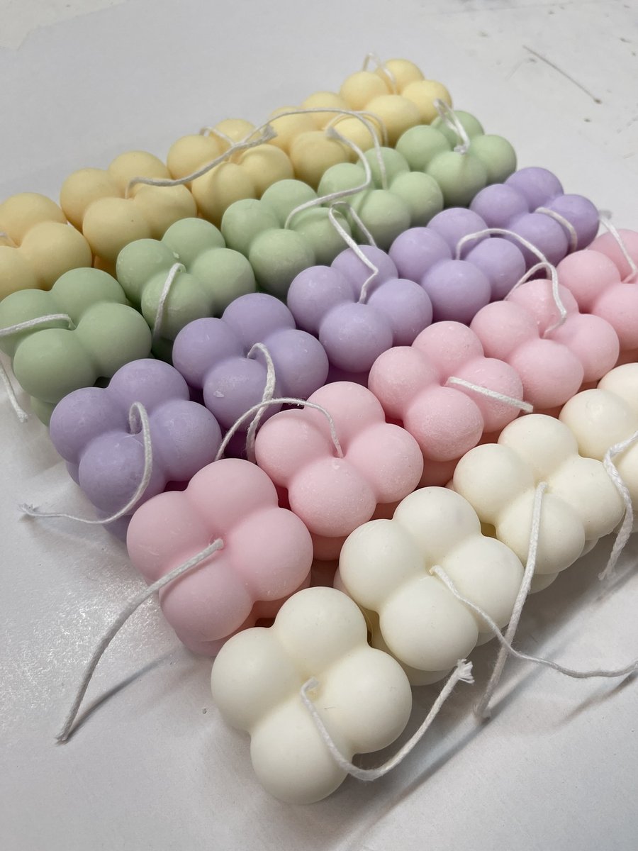 Mini Bubble Mix Pastel roze geel paars groen wit - Mix van 25 mini bubble kaarsen in pasteltinten - mini bubble candle - bubbelkaars