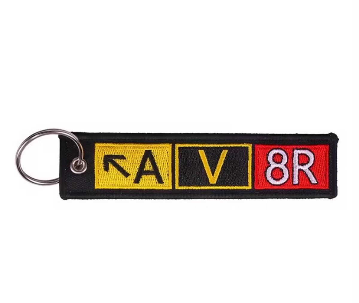 Aviation Taxiway Sleutelhanger – Taxibaan Design – Geborduurd – Zwart/Geel