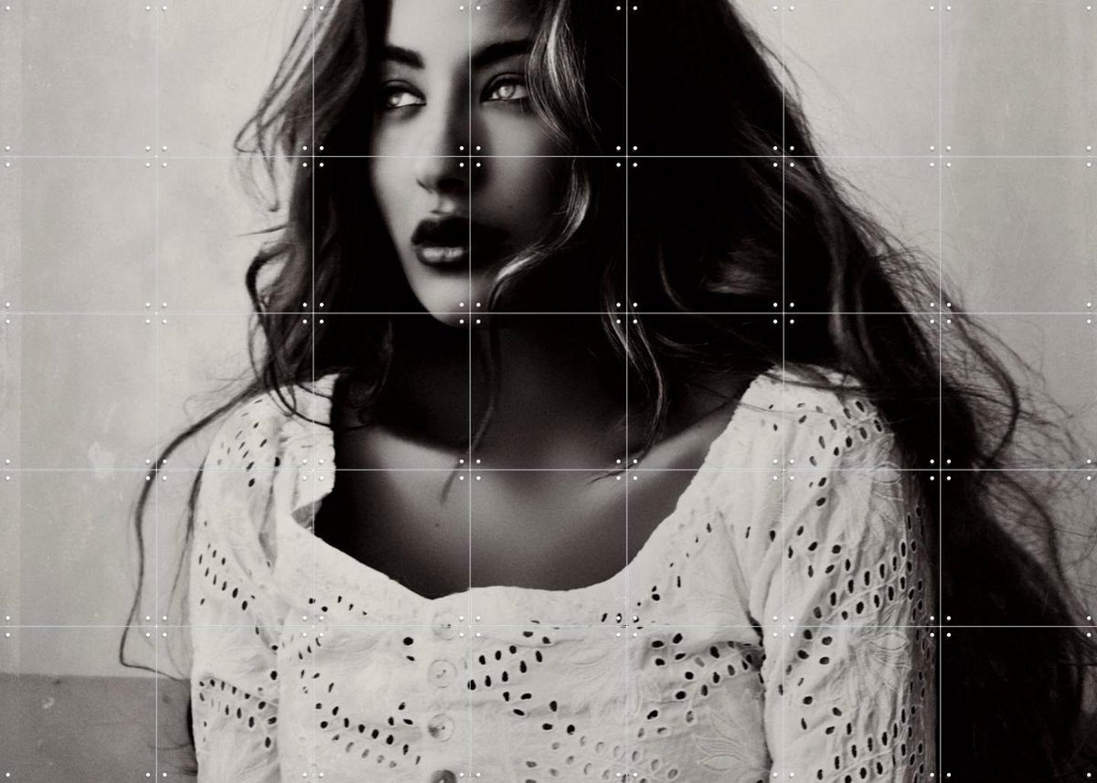 IXXI Busstop, STUDIO HANNAH LEMHOLT - 140 x 100 cm - Gratis ophangtool - Grote wanddecoratie en posters - Fotografie, Woonkamer, Slaapkamer, Mode