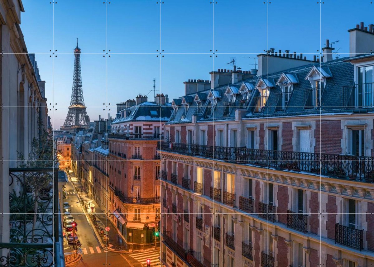 IXXI Balcony with Eiffel Tower view, Paris, France, Jan Becke - 140 x 100 cm - Gratis ophangtool - Grote wanddecoratie en posters - Fotografie
