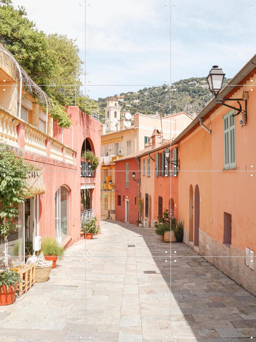 IXXI Streets of Menton, Henrike Schenk - 60 x 80 cm - Gratis ophangtool - Grote wanddecoratie en posters - Fotografie, Kleurrijk, Woonkamer, Gang