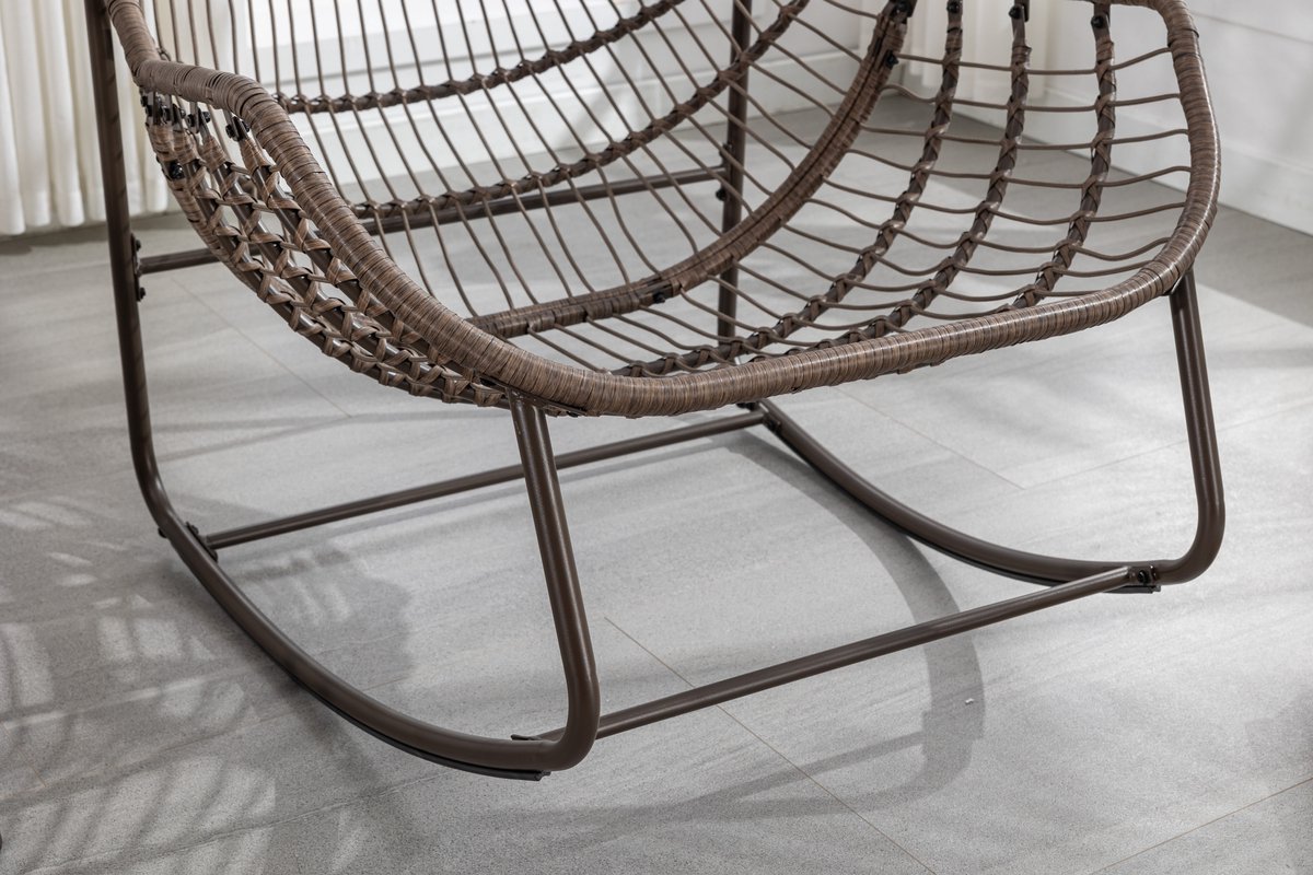 STILVORA Schommelstoel Extra Breed - Met Dik Zitkussen Voor Balkon, Veranda En Tuin - Stalen Frame Met Gevlochten Rotan - Lichtgrijs