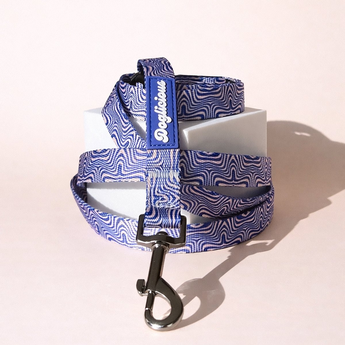 Doglicious - Retro Breeze Verstelbare Hondenriem - Blauw met Beige - Lengte 240 cm- S