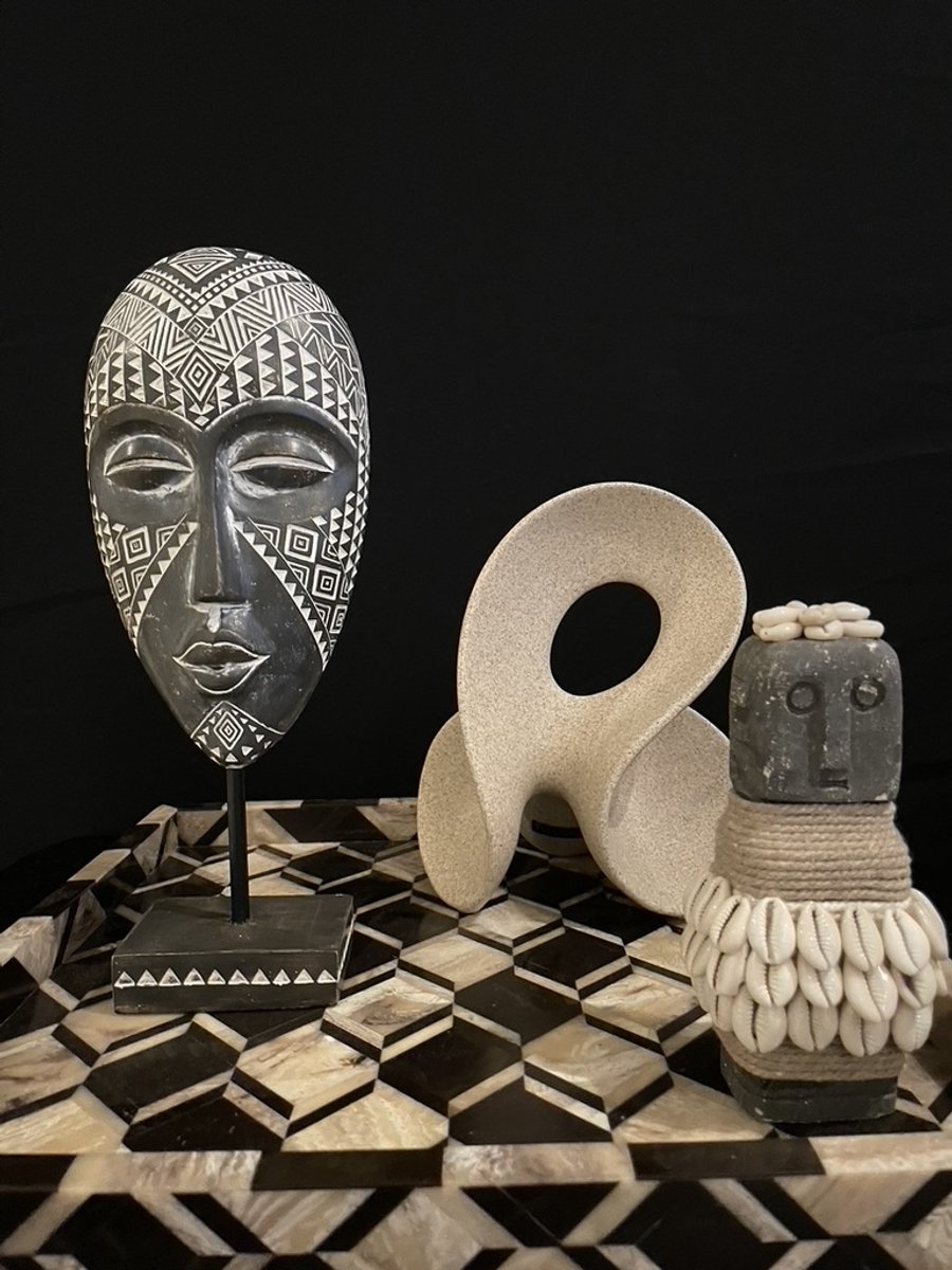 Wants&Needs Ornament Mask Bruin 13 X 7.5 X 32.5