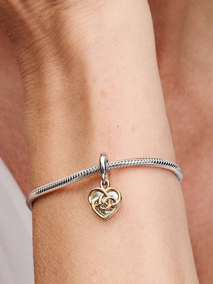 Pandora Graveerbare Moeder Dubbele Hangende Bedel met in Laboratorium Gekweekte Diamant - 763237C01 — cadeau in Sieraden - foto 2