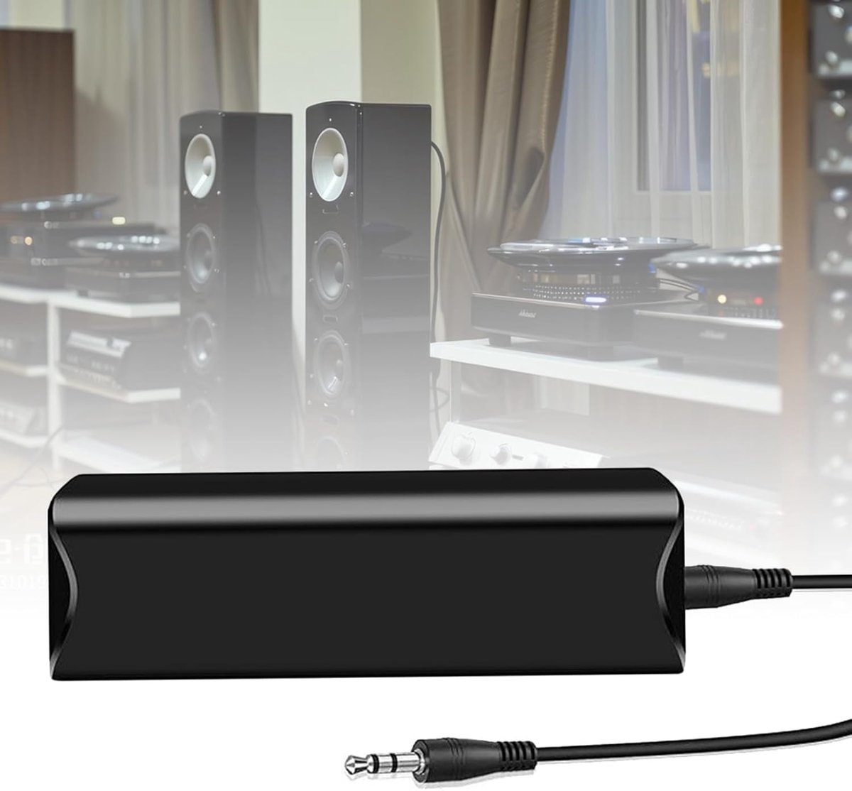 Image of Oneay Audio-isolator, geschikt voor het isoleren van aardlussen in auto-audio-/stereo-installaties, met 3,5 mm audiokabel (grijs).