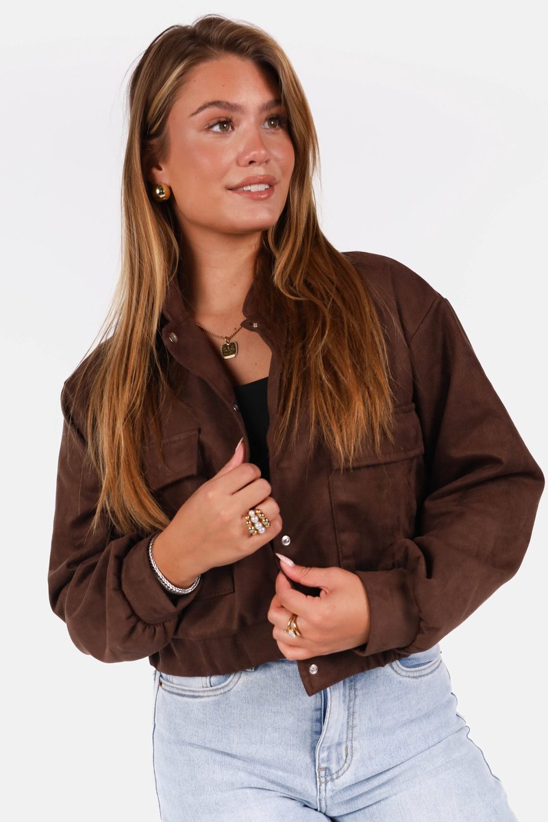 Getdrezzed Jasje - Maat: L/XL - Suede look bomberjack met drukknoopsluiting bruin
