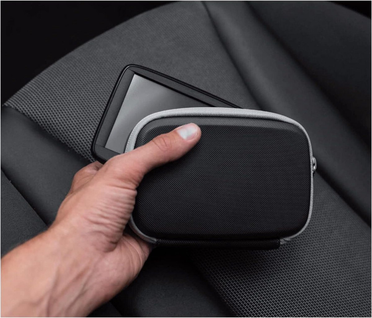 TomTom beschermtas voor 4,3 inch en 5 inch TomTom navigatiesystemen (TomTom Start, Via, Rider, GO Basic/Essential/Classic/Premium/Discover, GO Expert) – foto 3