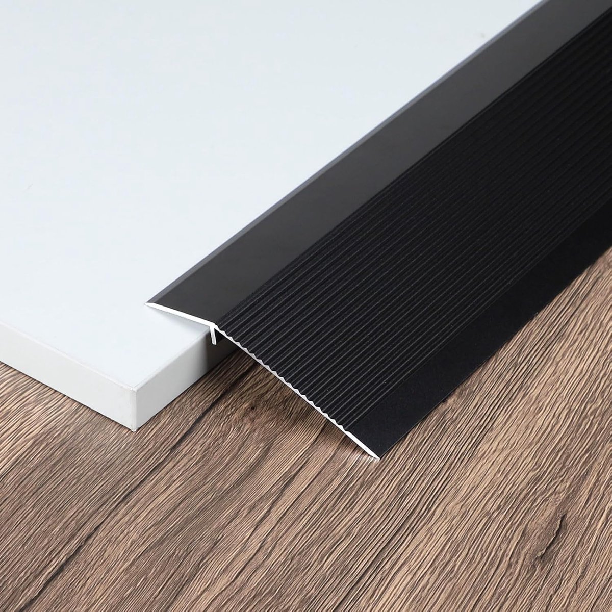 Aluminium Overgangsprofiel - Hoogteverstelbaar 8-40 mm - Voor Drempels en Robotstofzuigers - Zwart - 90 cm x 10 cm