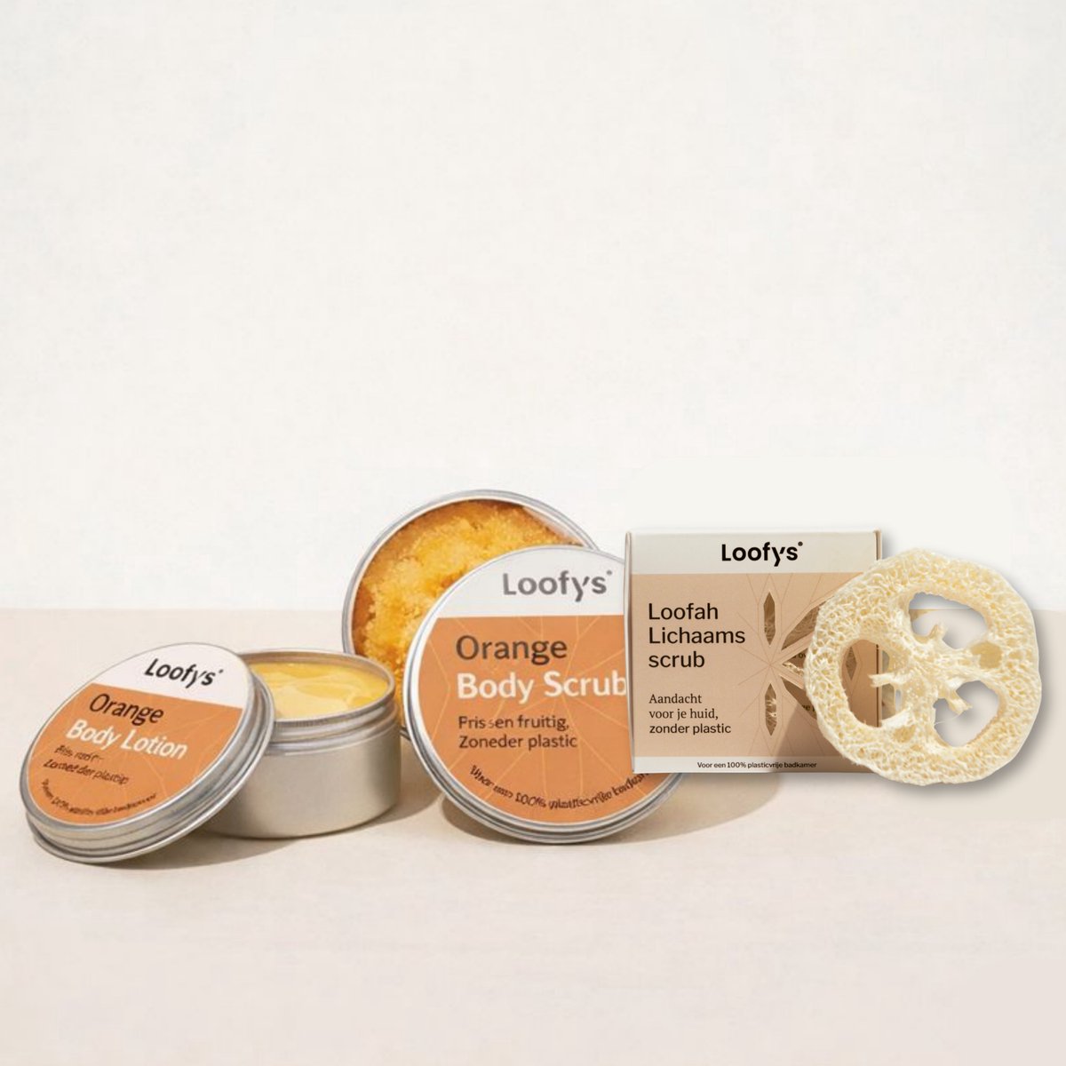 Alles-in-1 Lichaamsverzorging Cadeauset – Bodylotion 150ml + Bodyscrub 150ml + Loofah Spons - Orange