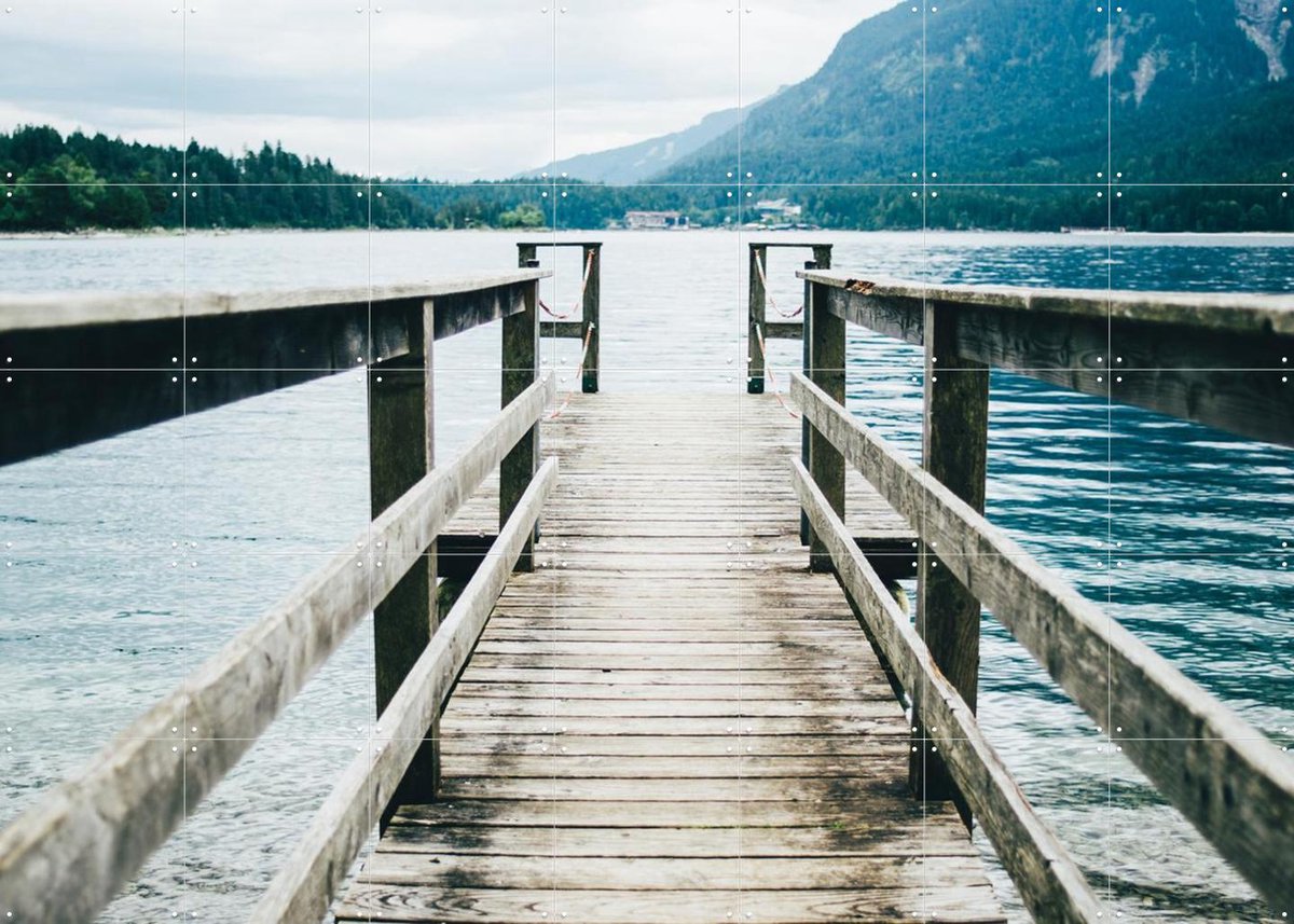 IXXI Mountain Lake Jetty, Pati Photography - 140 x 100 cm - Gratis ophangtool - Grote wanddecoratie en posters - Fotografie, Slaapkamer, Woonkamer