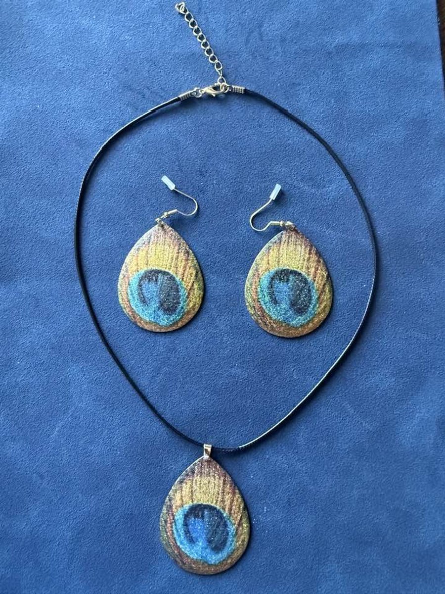 My Sweet Romance® - dames ketting met oorbellen - sieradenset 2-delig zomer - zwart met goud - blauwe pauwenoog look - ketting 47 cm (plus 5) met hanger 7 cm en oorbellen 3,5 cm
