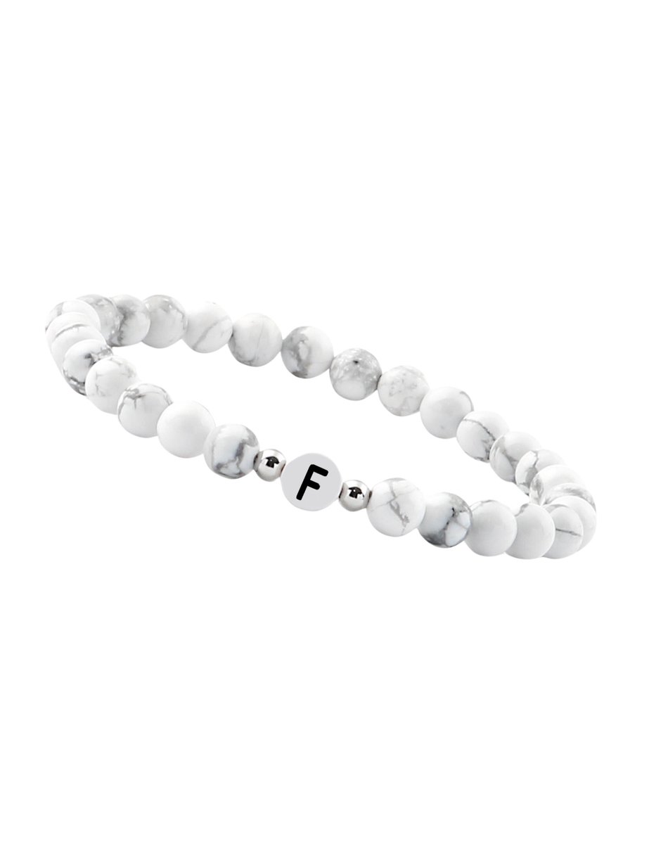 good.designs Parelarmband van howlietstenen met de letter F
