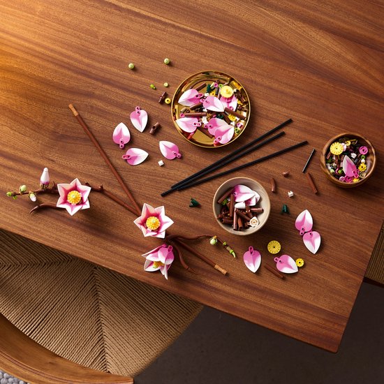 LEGO Botanicals Magnoliatakken - 11510