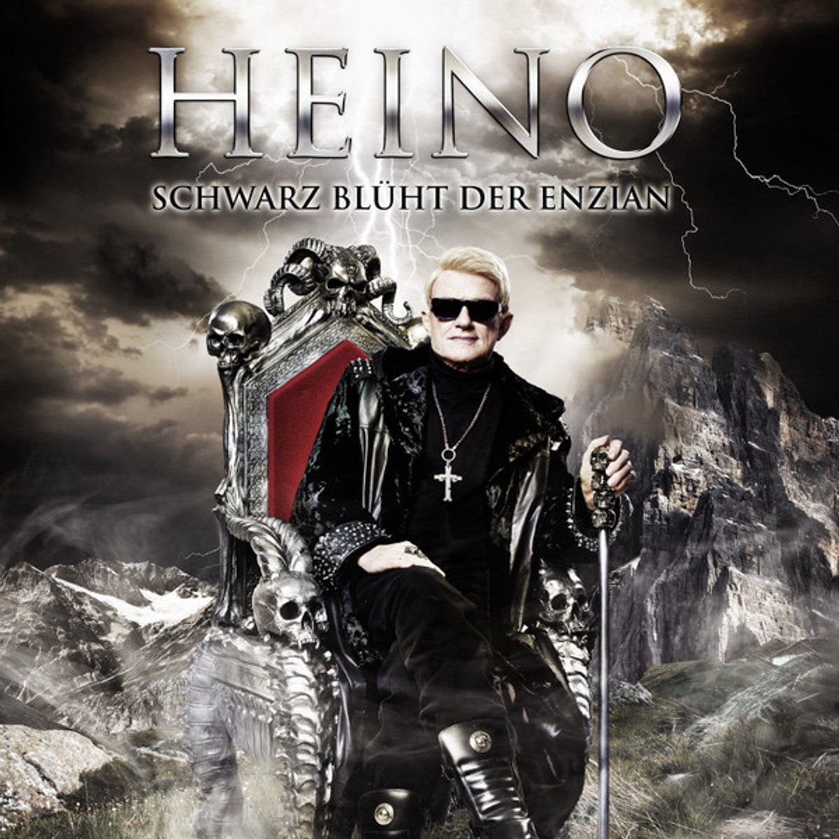 Schwarz Blueht Der Enzian