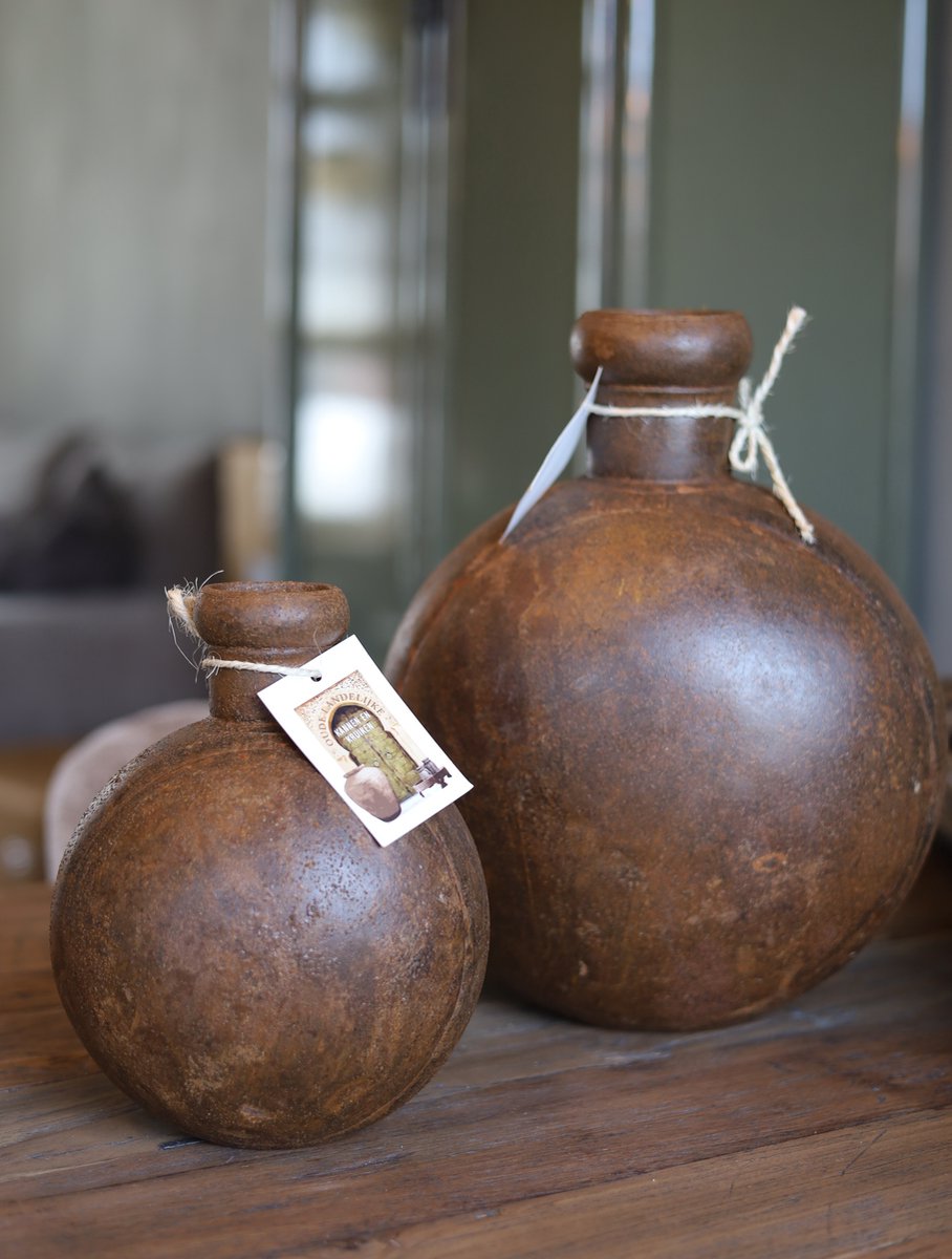 Set van 2 roest kruikjes vaasjes metalen vaasjes roestbruin metalen fles decoratie
