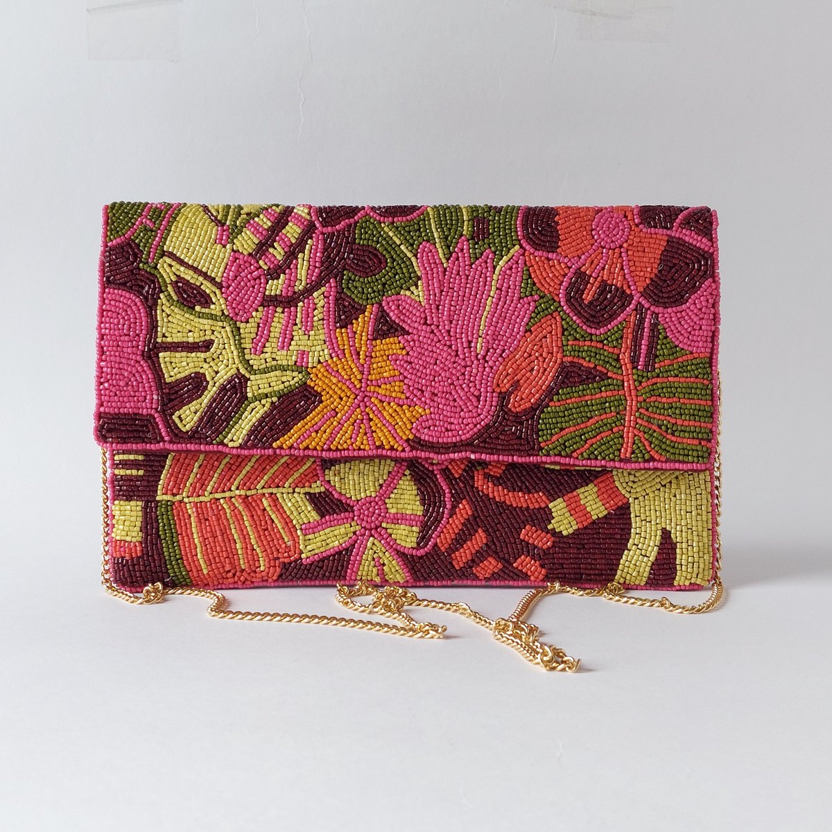 clutch bordeaux - satijn - met handgemaakt bloem- en fantasiemotief van kraaltjes – soepele - soft avondtas dames voor bruiloft, gala en feest
