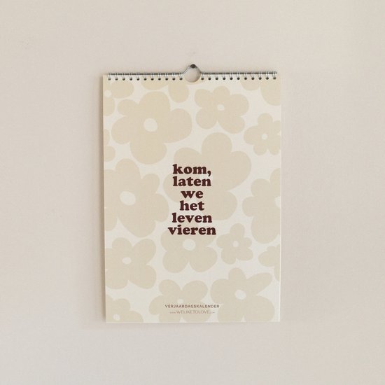 Hippe verjaardagskalender volwassenen - verjaardagskalender kleur - verjaardagskalenders - kalender - wandkalender - wandkalenders - omlegkalender - maandkalender - A4