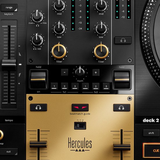 Zwarte DJ-mixer met gouden accenten, inclusief Hercules logo en 'beatmatch guide'.