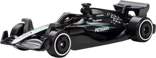 Zwarte Formule 1 auto met groene accenten en 'PETRONAS' logo.
