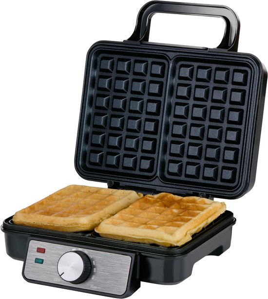 Open alpina wafelijzer met twee goudbruine wafels, zwarte anti-aanbak bakplaten en draaiknop met indicatielampjes.