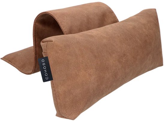 Bruin, suède-achtig nekrolkussen met COHOSO-label.
