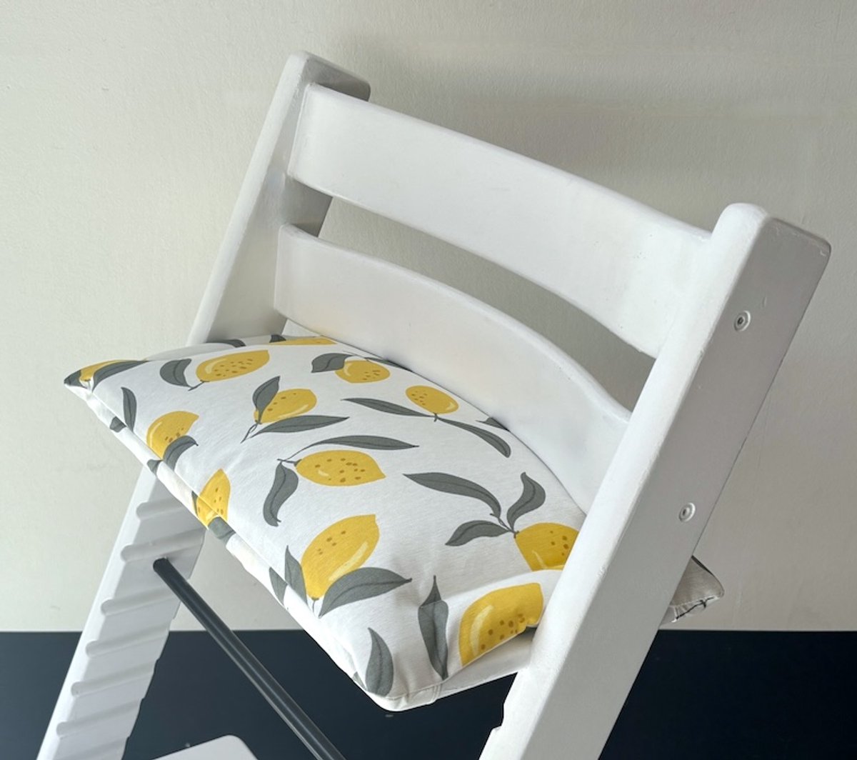 Lemon citroen zitkussen voor de stokke tripp trapp kinderstoel- lemon-citroen-gecoat-liefleukenhip