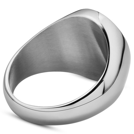 Zilverkleurige zegelring van staal, de binnenzijde is geborsteld.