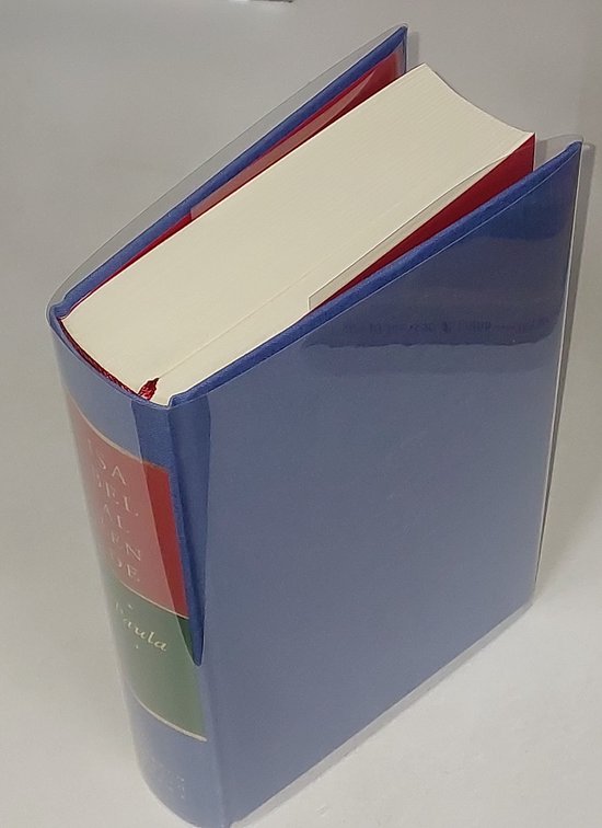 Boek met de titel 'Paula', met een blauwe kaft en een transparante beschermhoes.