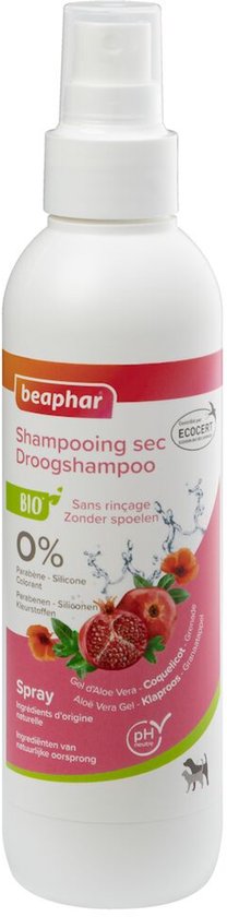 Beaphar BIO droogshampoo spray met granaatappel en bloemen, 0% parabenen, siliconen of kleurstoffen.