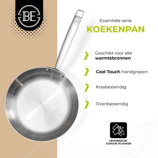 Zilverkleurige roestvrijstalen koekenpan met lange steel. 'Essentiële serie' staat erop.