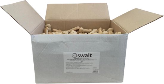 Een open kartonnen doos vol met botvormige hondenkoekjes, met het 'Oswalt' logo op de zijkant.