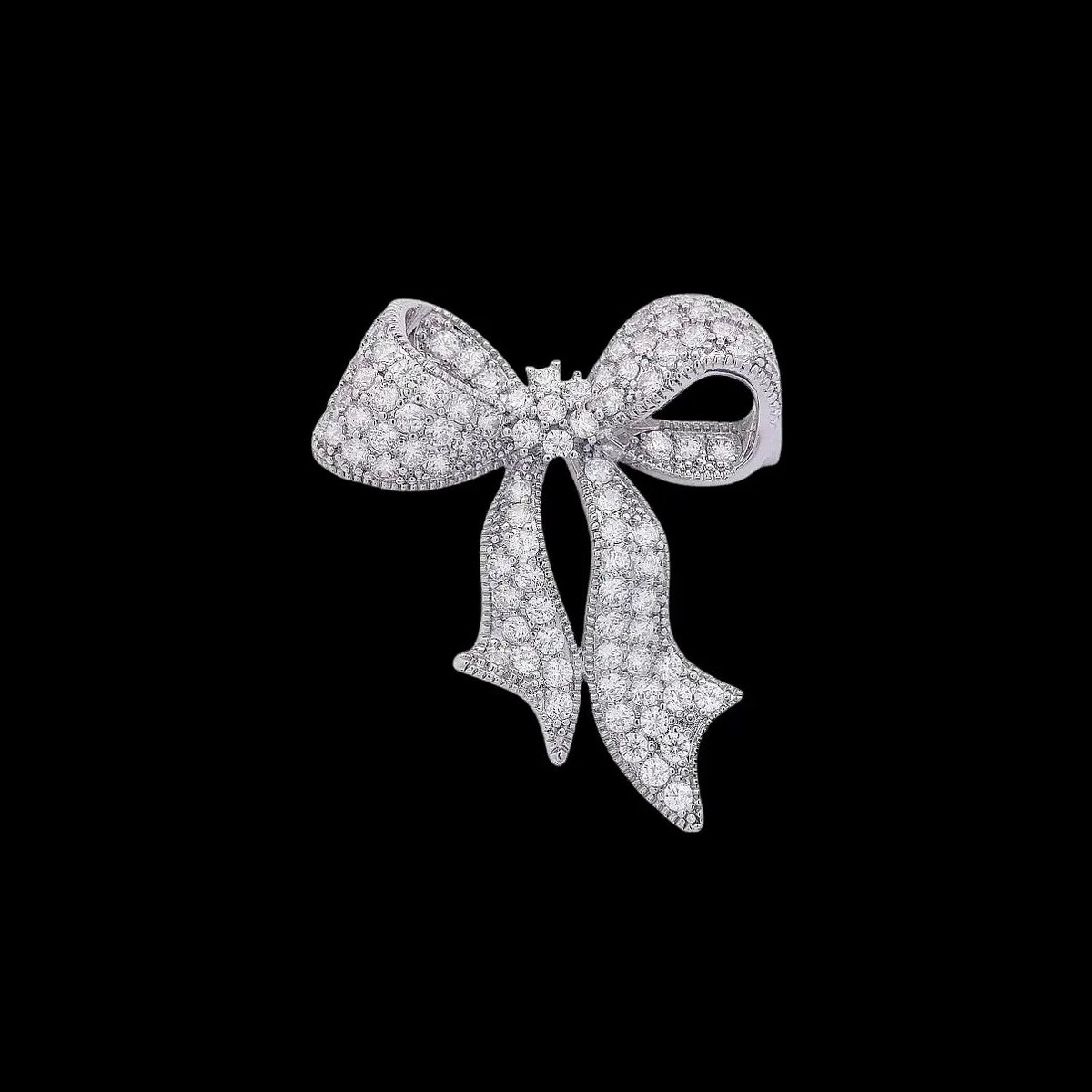 Victoria Valenza Zilverkleurige Strik Broche met Pavé Zirkonia Stenen - Broche - Zilverkleurig - Strik broche - Zirkonia