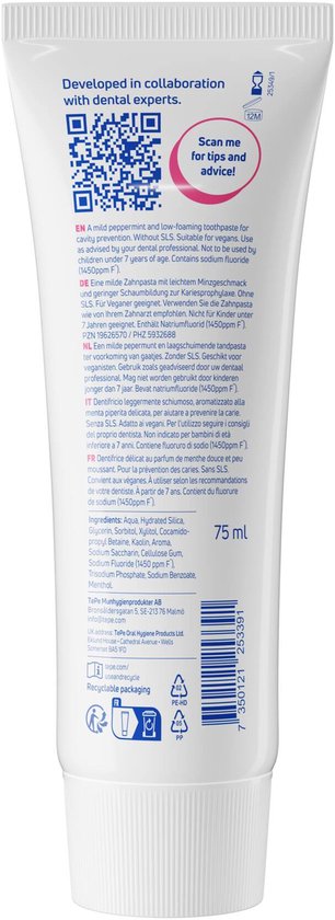 Tandpastatube met informatie over "Daily Toothpaste". Bevat "Developed in collaboration with dental experts" en een QR-code.