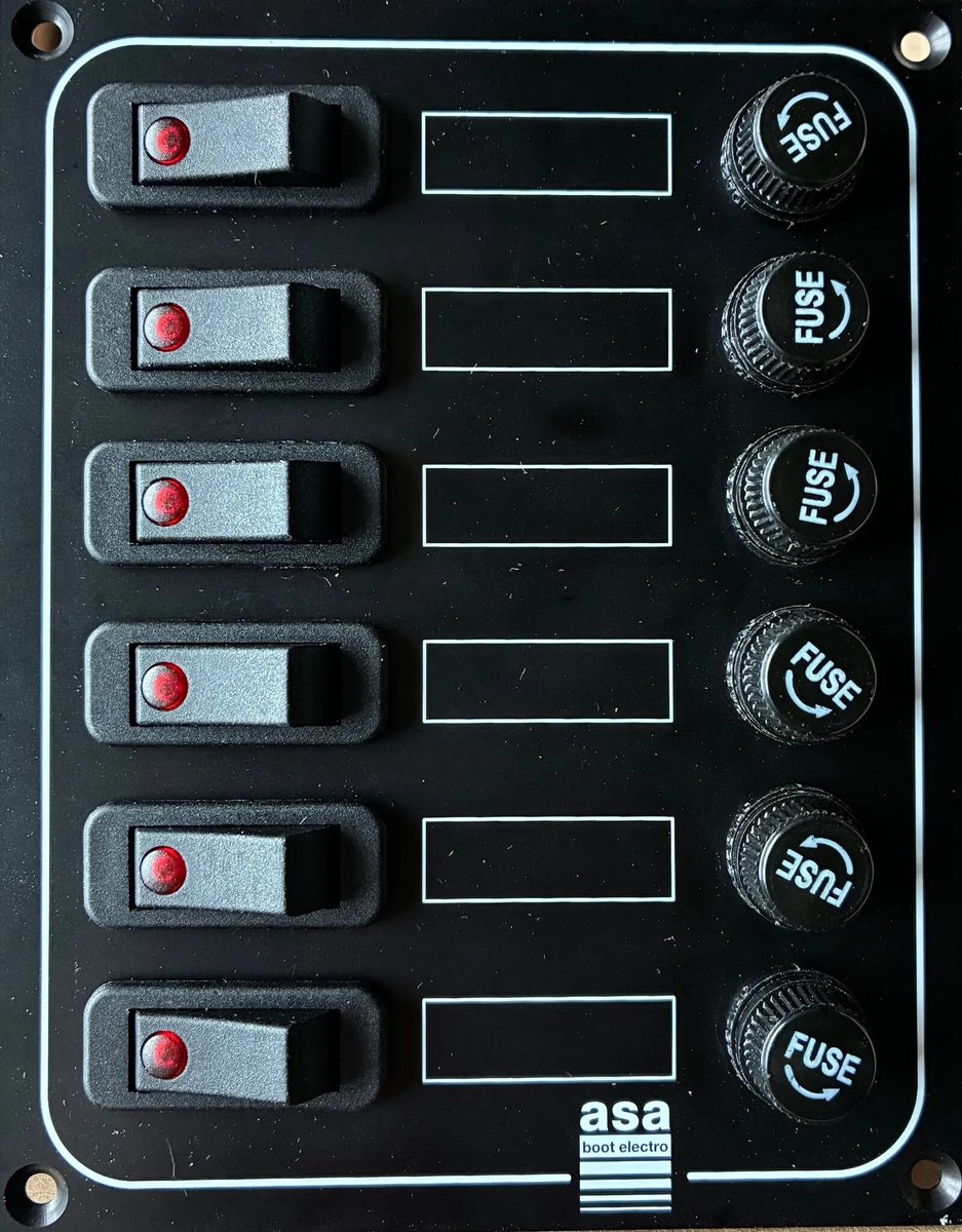 ASA Schakelpaneel met 6 schakelaars, zwart - 12 en 24V