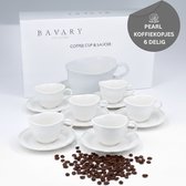 Set van zes witte koffiekopjes en schoteltjes met parelmoer design, in een doos.