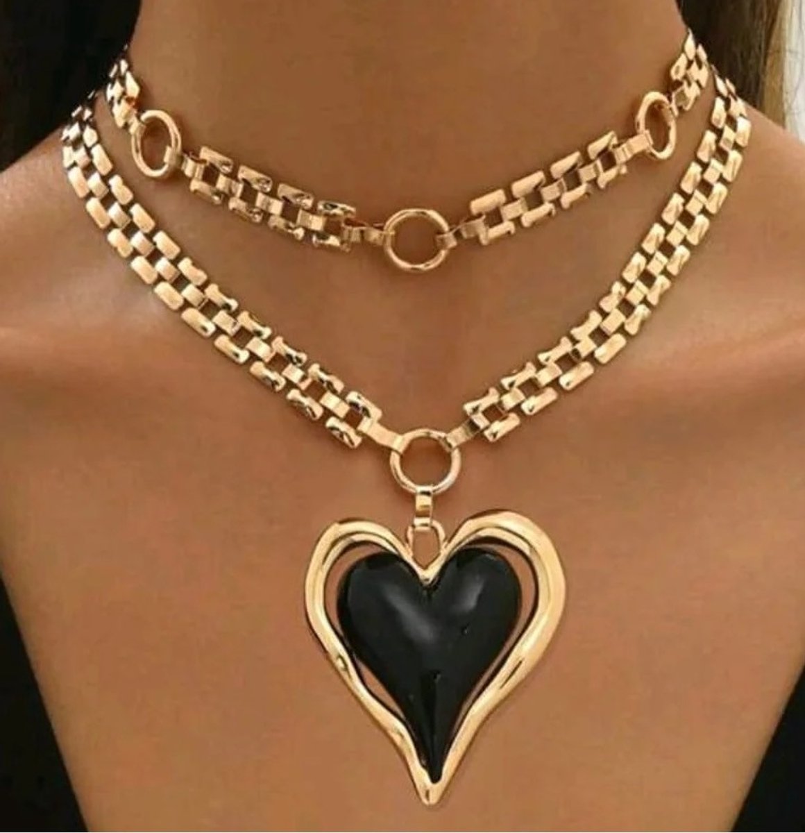 My Sweet Romance® - Meerlaagse goudkleurige ketting met een zwarte harthanger - 35 en 43 cm met 5 cm extra lengte