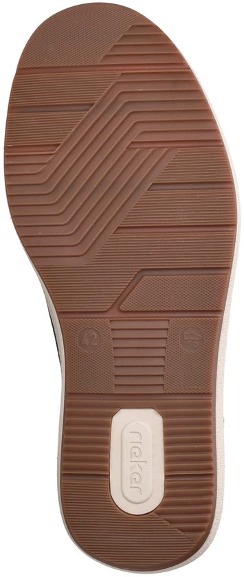 Bruine buitenzool van een sneaker met Rieker logo.
