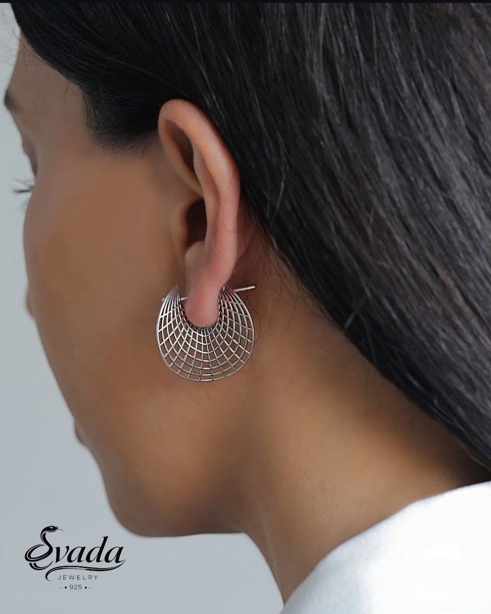 Zilveren oorbellen, 925 zilver oorbellen, handgemaakte oorbellen dames, oorbellen zilver, geometrische oorbellenn, oorbellen moderne, zilveren oorbellen, minimalistische oorbellen, statement oorbellen zilver