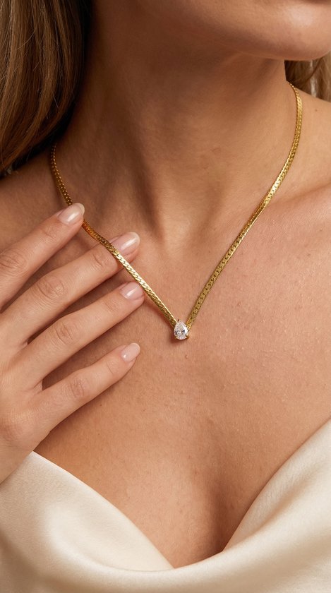 Lundholm Luxe Ketting Dames Gold Plated Verguld - Hanger met Zirkonia Steen - Luxe platte schakelketting Dames Premium Stainless Steel Jewellery - my Ariane Serie - Vrouwen Cadeautjes Verjaardag - Gouden Ketting met Zirkoon Steen