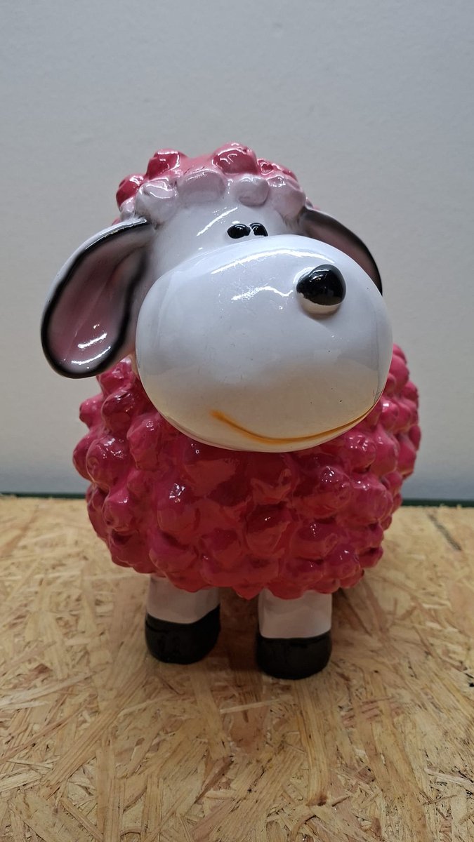 Bolschaap beeld Fuschia - Lengte 41cm - kleur Fuschia - Decoratie - polyresin bol schaap - polystone sheep tuinbeeld - hoogte 30cm