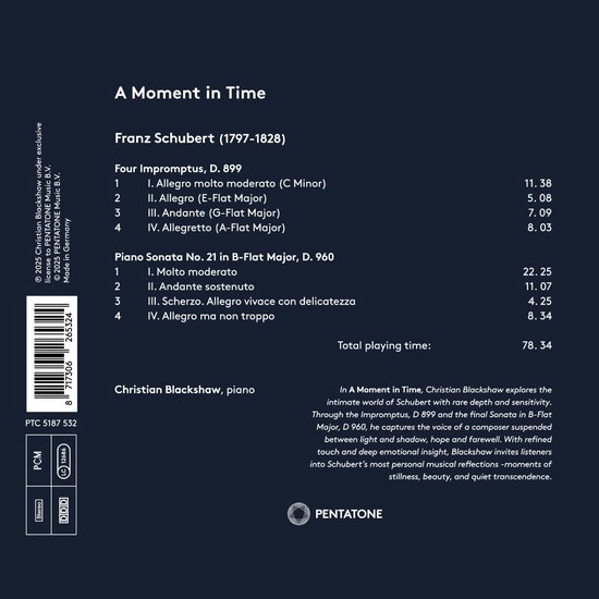 CD-hoes met tracklijst, artiest, titel en beschrijving van Franz Schubert's 'A Moment In Time' door Christian Blackshaw.
