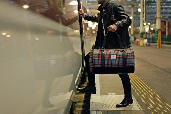 Beau grand sac de week-end 'Clyde' en véritable Harris Tweed | Gris Rouge | Fabriqué en Ecosse